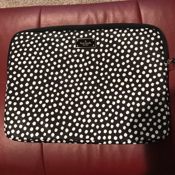 kate spade Handbags - Kate Spade laptop case